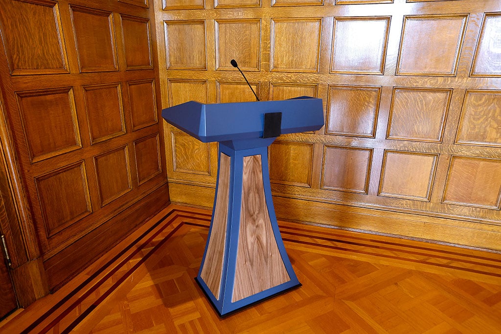 Audit of $19,000 lectern purchase for Arkansas governor almost done