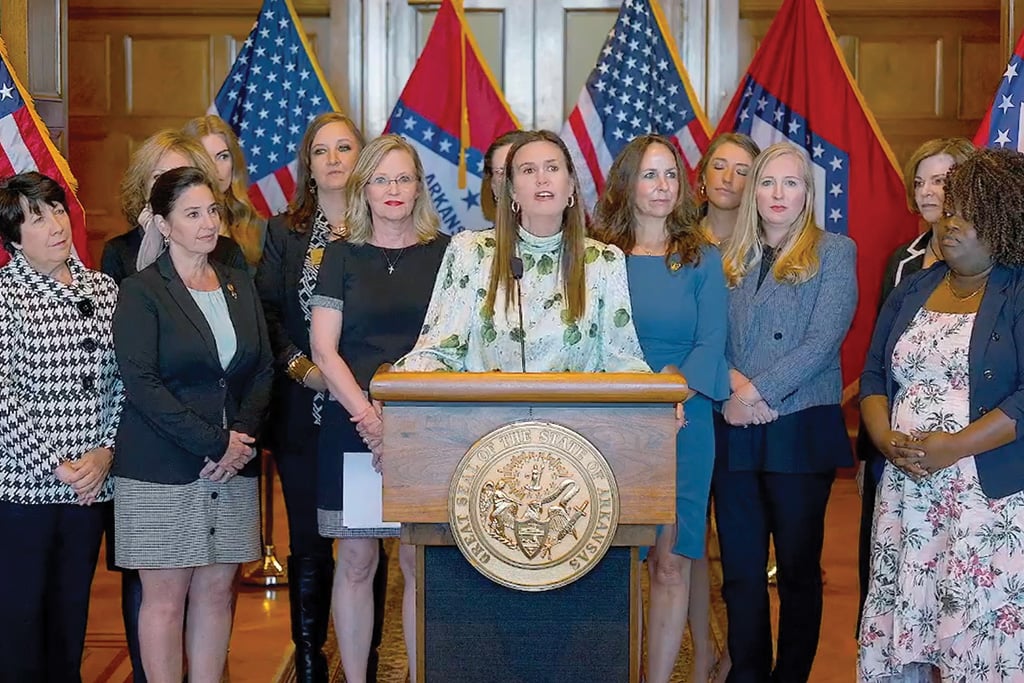 Executive order bans gender-neutral language in Arkansas government documents
