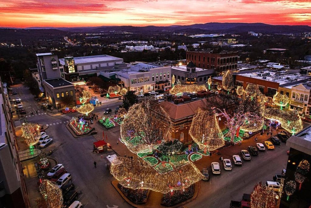 Fayetteville goes car-free on four Friday nights during Lights of the Ozarks