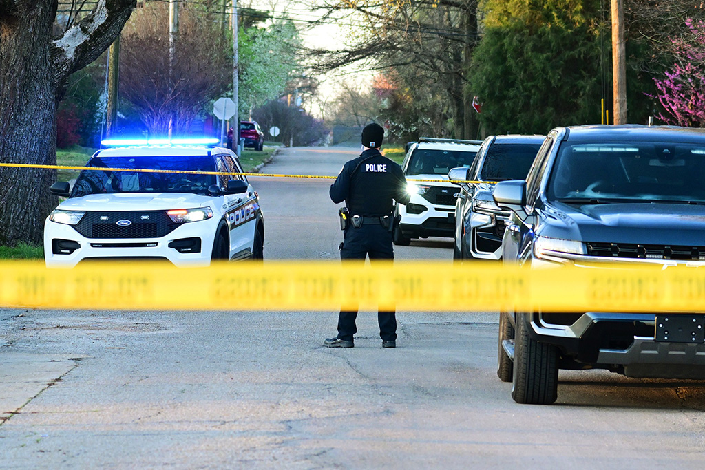 3 dead, several injured in early morning shooting in Jonesboro, Arkansas