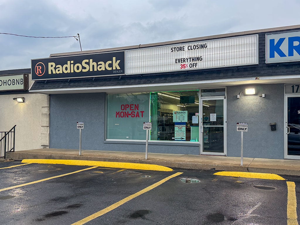 RadioShack to close Fayetteville location