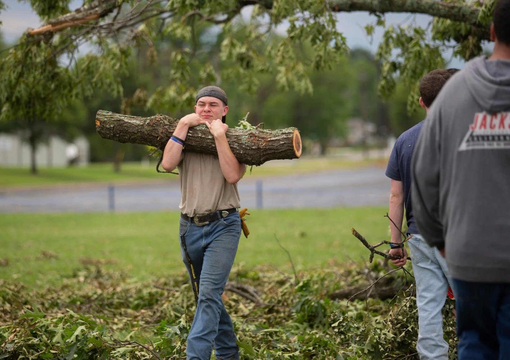 Residents create list of resources for NWA tornado victims